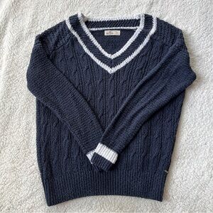 Hollister V-Neck Sweater